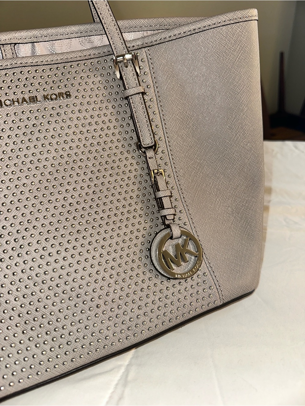 Michael Kors Leather JetSet Tote with MK Charm - Picture 4 of 4